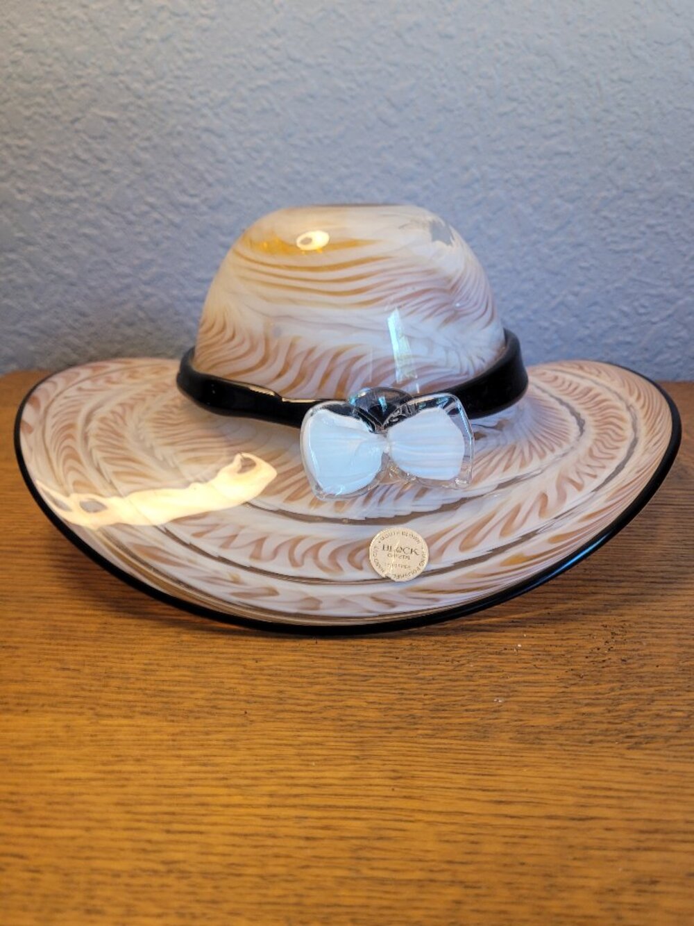 Block Crystal Art Glass Hat w/ Bow Spiral Design Hand Blown Bowl Tan White Black